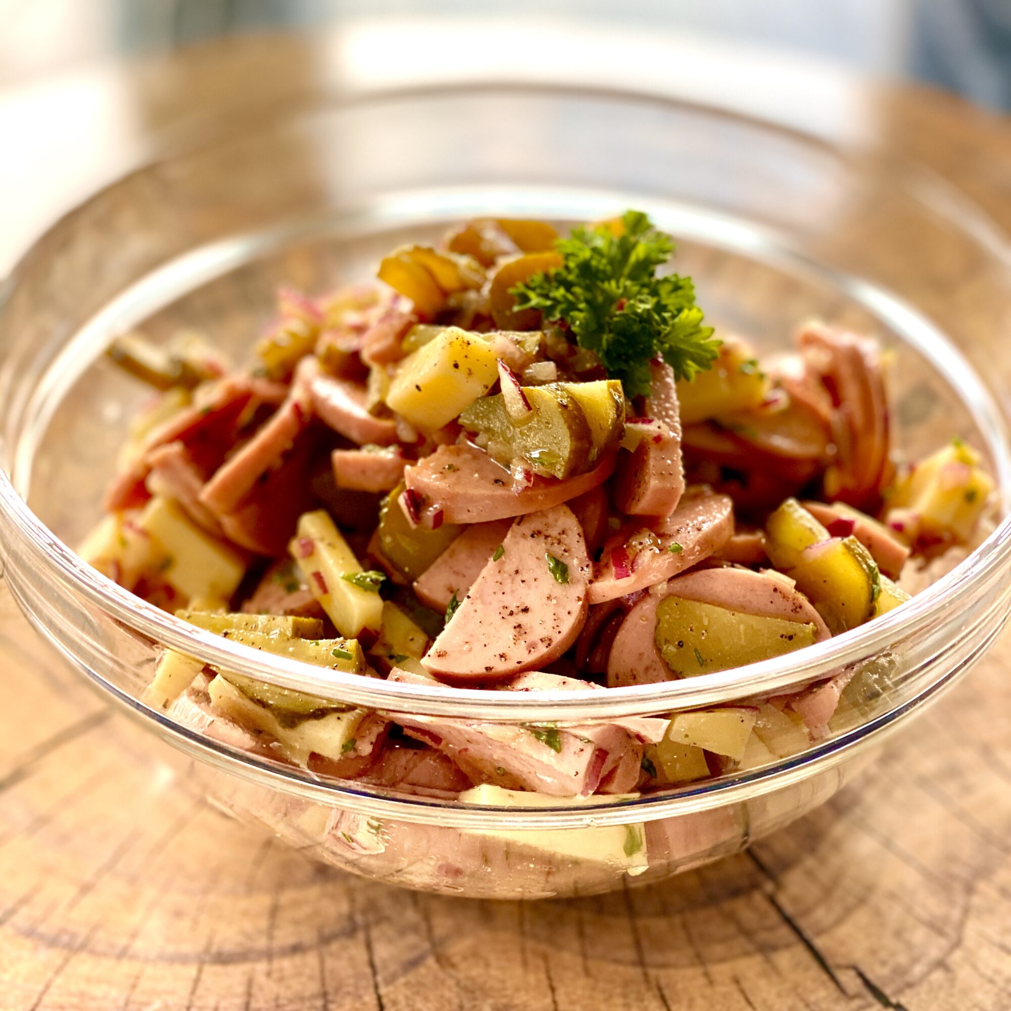 Wurst-Käse Salat