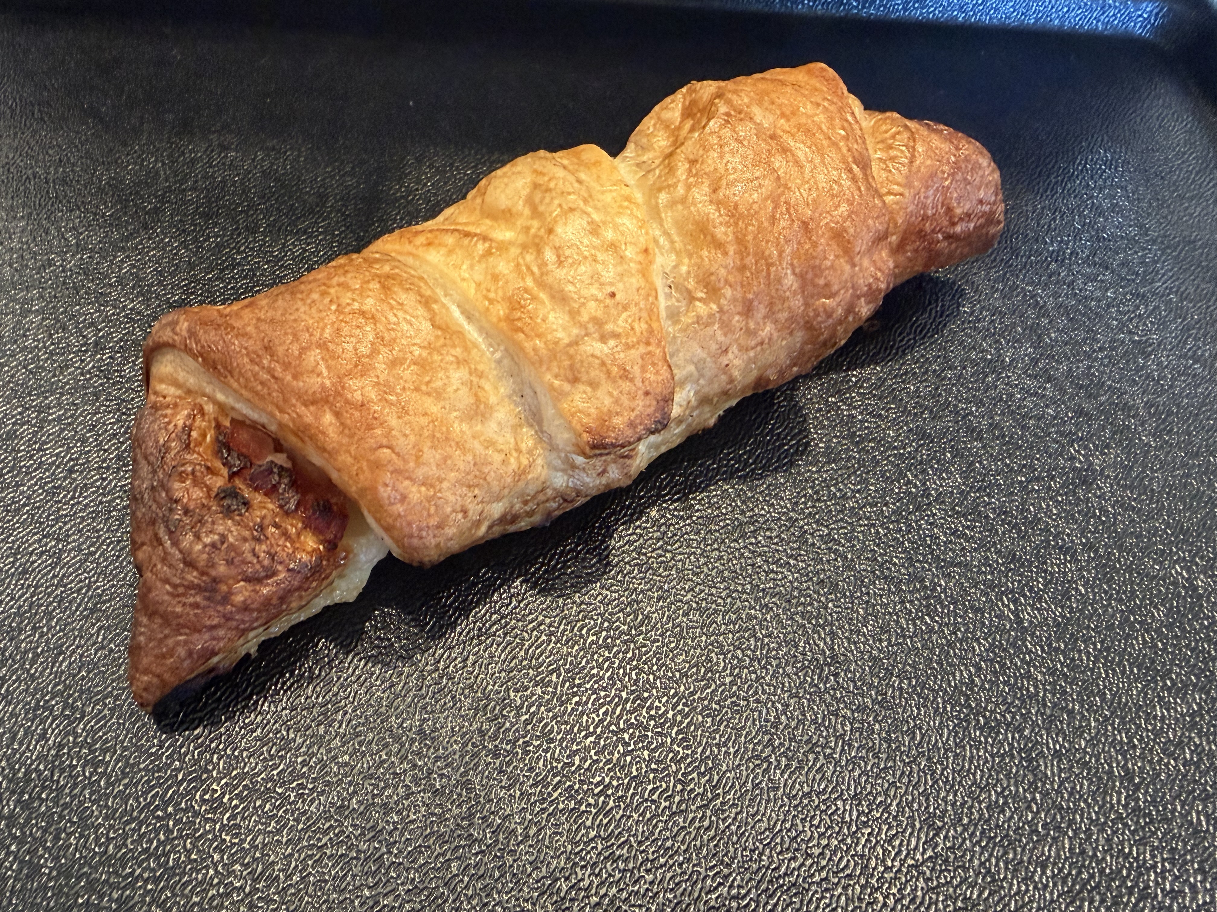 Schinkengipfeli (Mindestbestellmenge: 10 Stück)